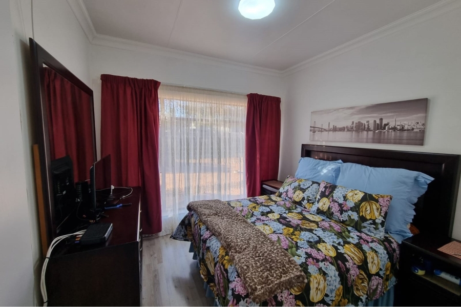 3 Bedroom Property for Sale in La Hoff North West